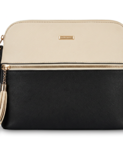 Alternative view of Urban Chic Bundle – Crossbody Bag & All occasion Jeans